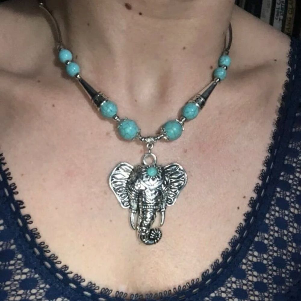 Boho WesternTribal Navajo Turquoise Beaded Elephant Head Charm Pendant Choker - Picture 11 of 12